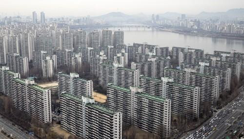 잠실주공 5단지가 상당수 급매물이 소화되면서 전고점 수준까지 가격을 회복하고 있다. 사진은 잠실주공5단지 전경.<연합뉴스>